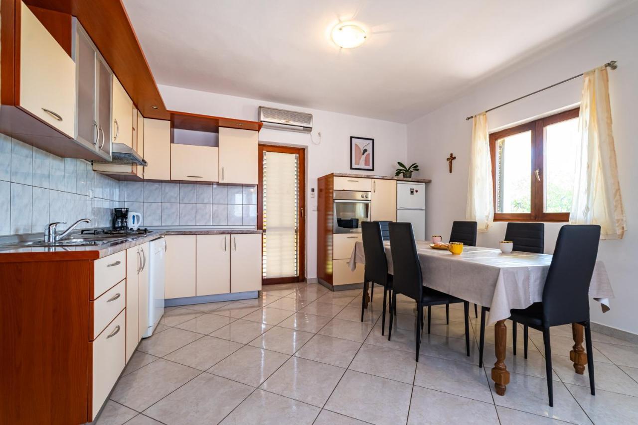Apartment Marija Novigrad  Exteriör bild
