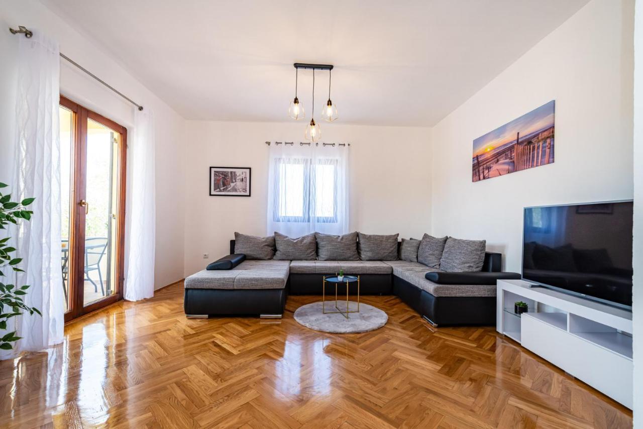 Apartment Marija Novigrad  Exteriör bild