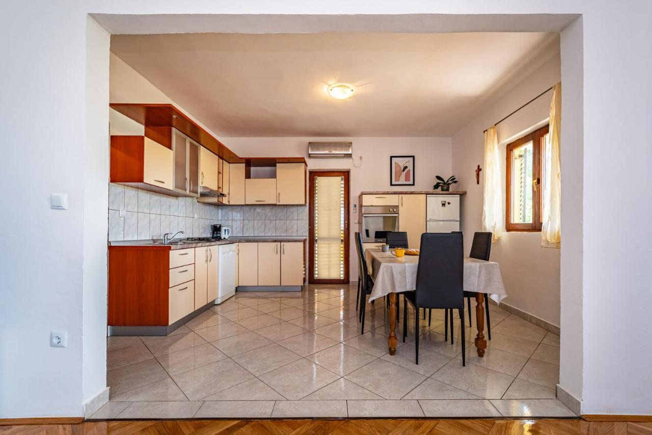 Apartment Marija Novigrad  Exteriör bild