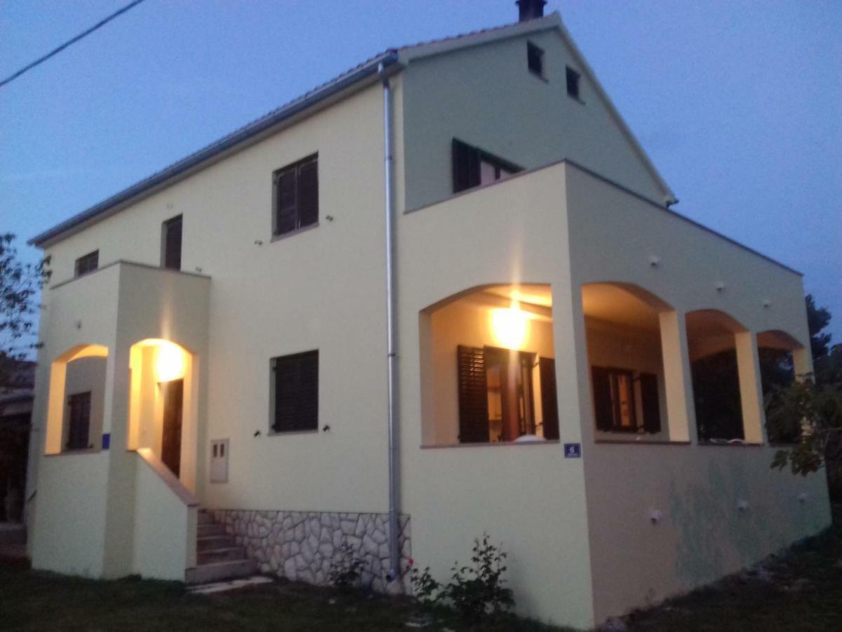 Apartment Marija Novigrad  Exteriör bild